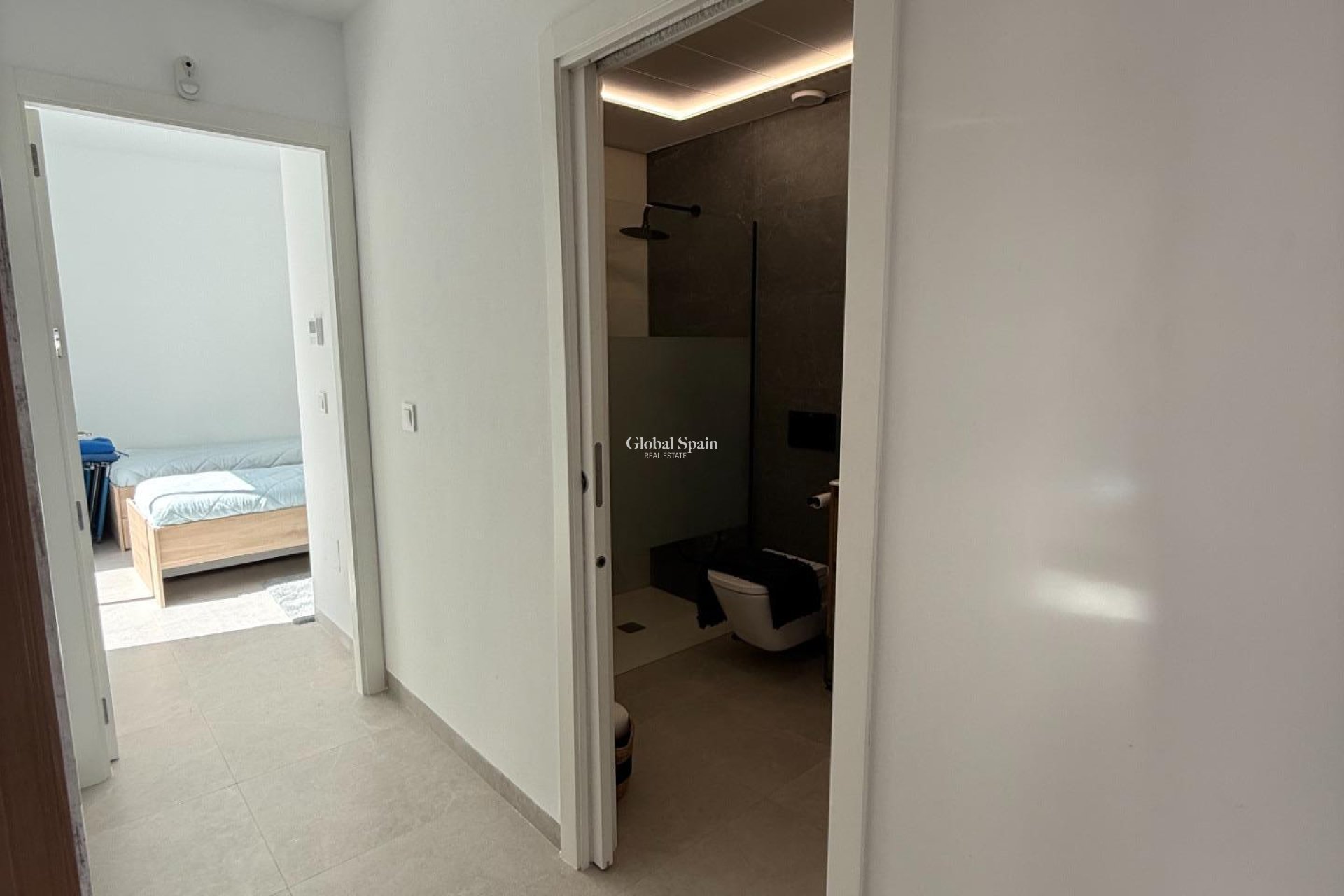 Odsprzedaż - WILLA  -
TORRE PACHECO - 