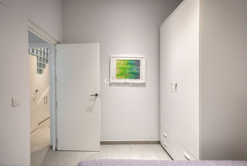 Odsprzedaż - WILLA  -
TORREVIEJA - Aguas nuevas 2