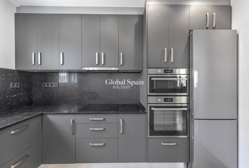 Odsprzedaż - Willa -
TORREVIEJA - Aguas Nuevas