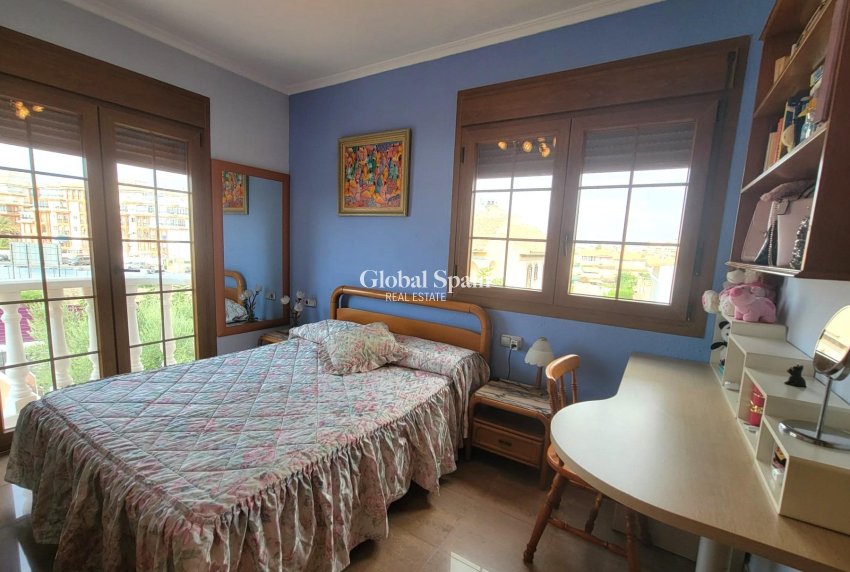 Odsprzedaż - WILLA  -
TORREVIEJA - Aguas Nuevas