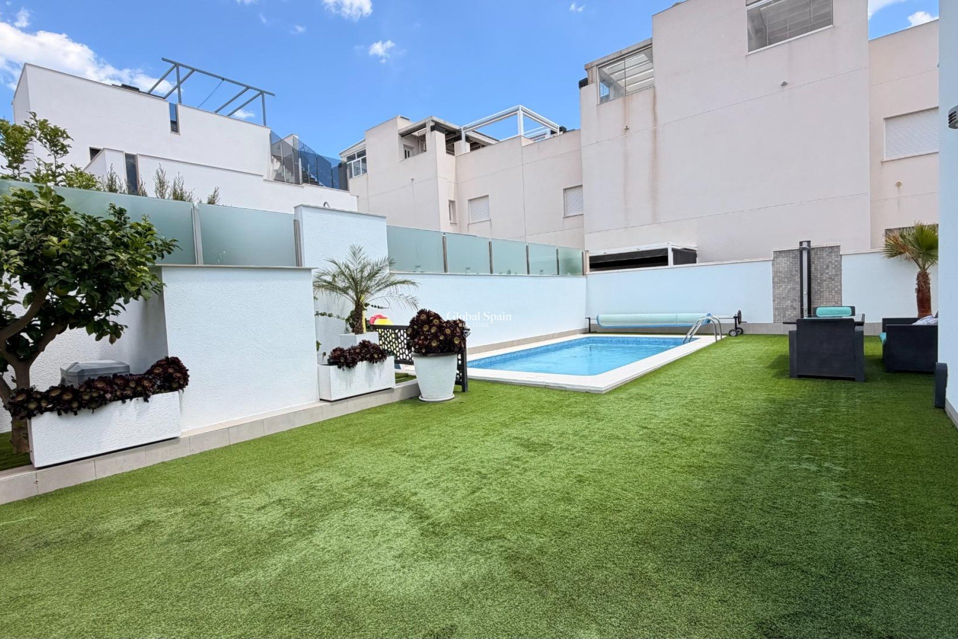 Odsprzedaż - WILLA  -
TORREVIEJA - Aguas Nuevas