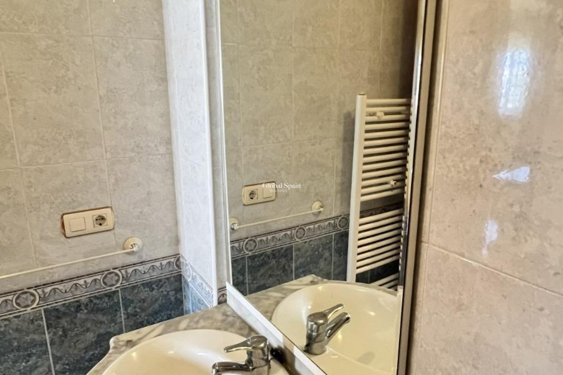 Odsprzedaż - WILLA  -
TORREVIEJA - Aguas Nuevas