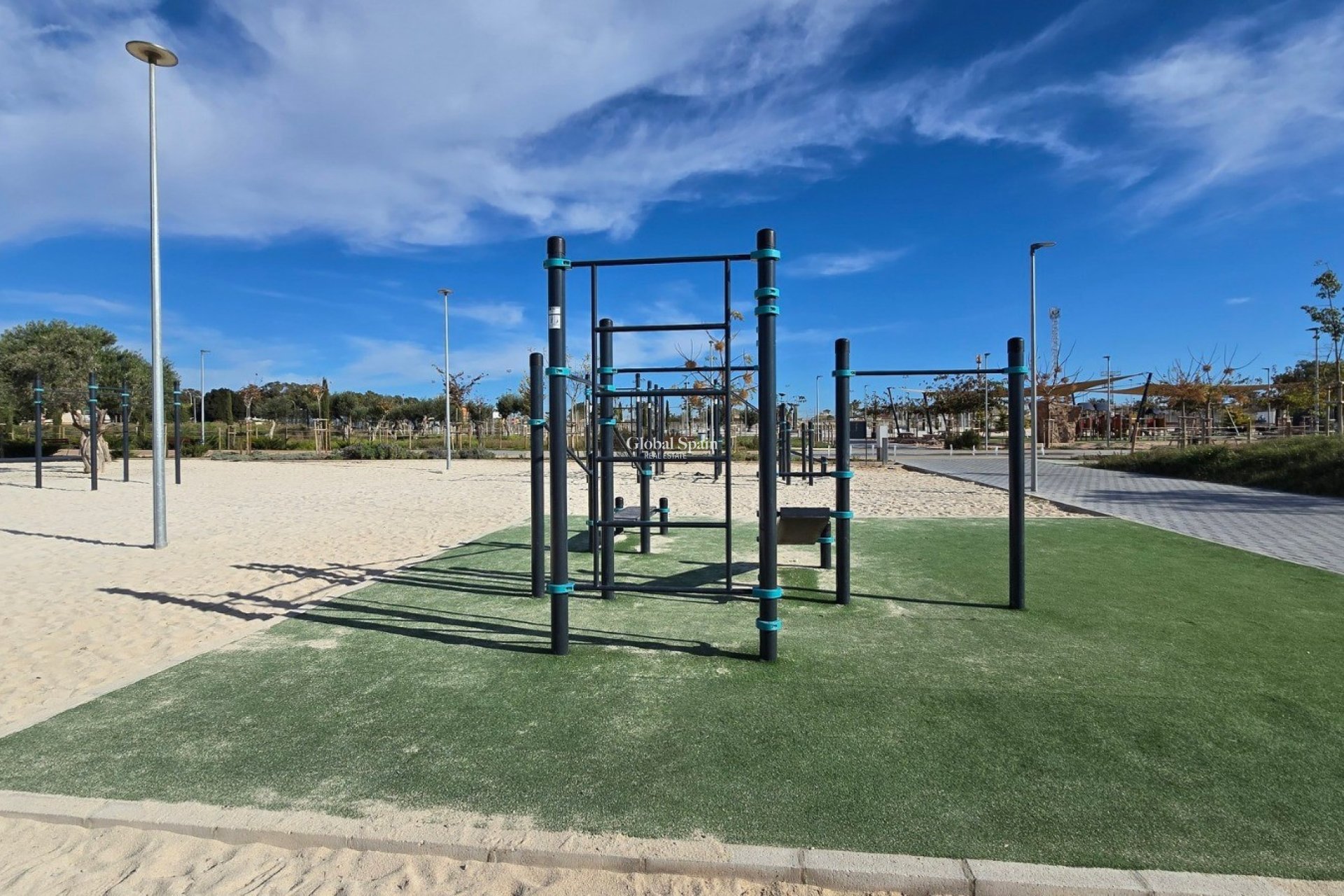 Odsprzedaż - WILLA  -
TORREVIEJA - El Chaparal