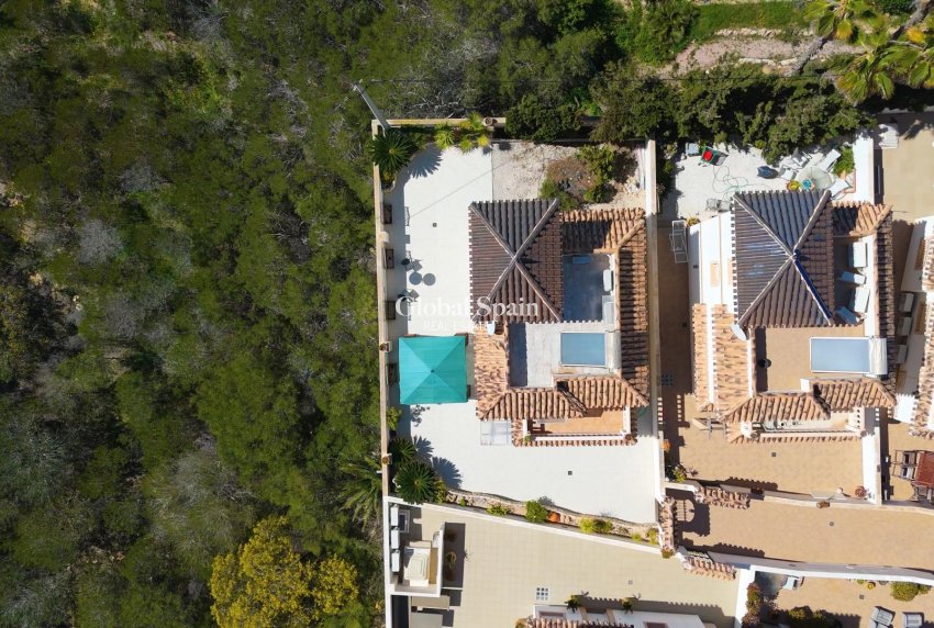 Odsprzedaż - WILLA  -
TORREVIEJA - La Mata