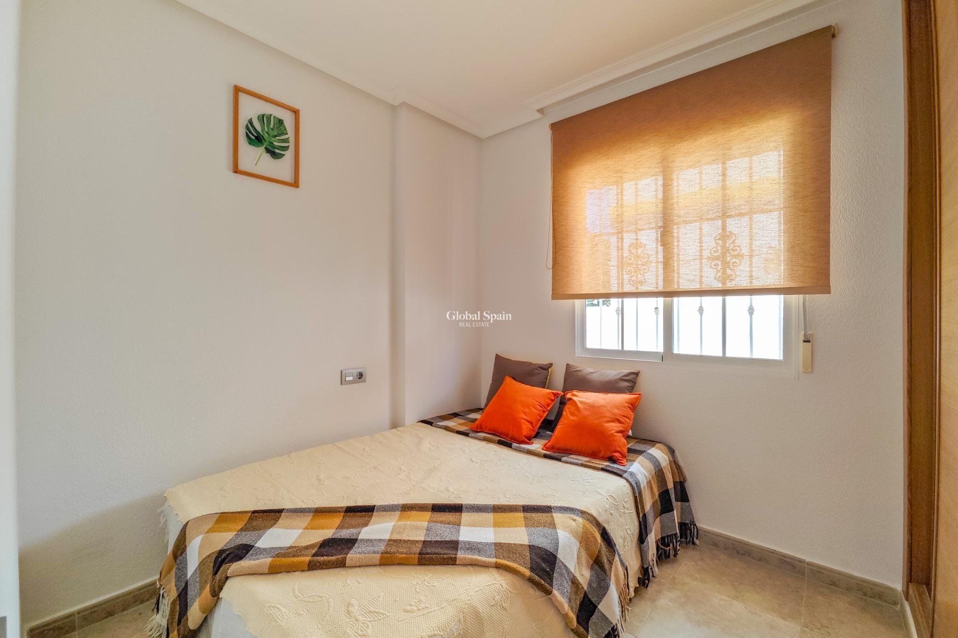 Odsprzedaż - WILLA  -
TORREVIEJA - La Mata