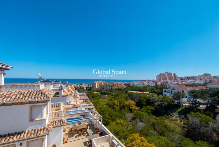 Odsprzedaż - WILLA  -
TORREVIEJA - La Mata