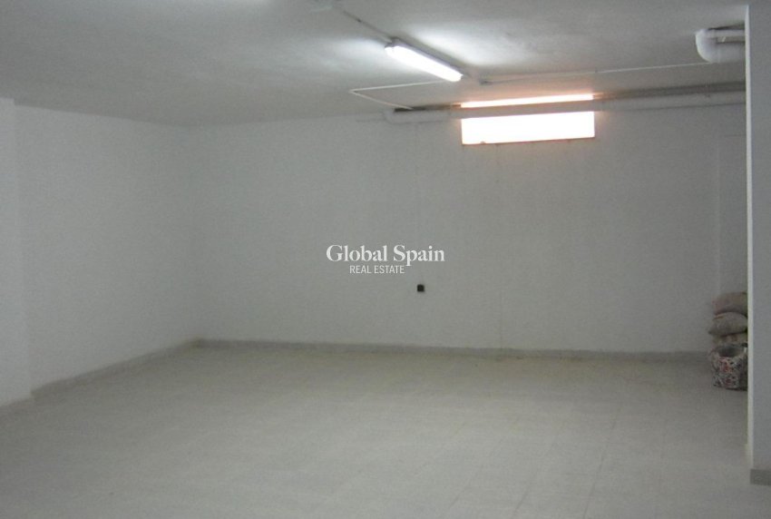 Odsprzedaż - WILLA  -
TORREVIEJA - La Mata