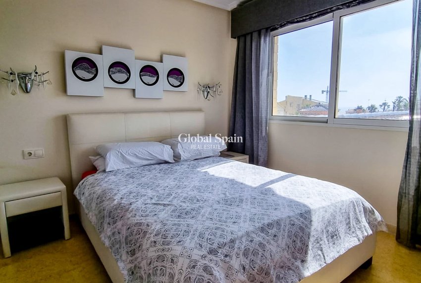 Odsprzedaż - WILLA  -
TORREVIEJA - La Mata