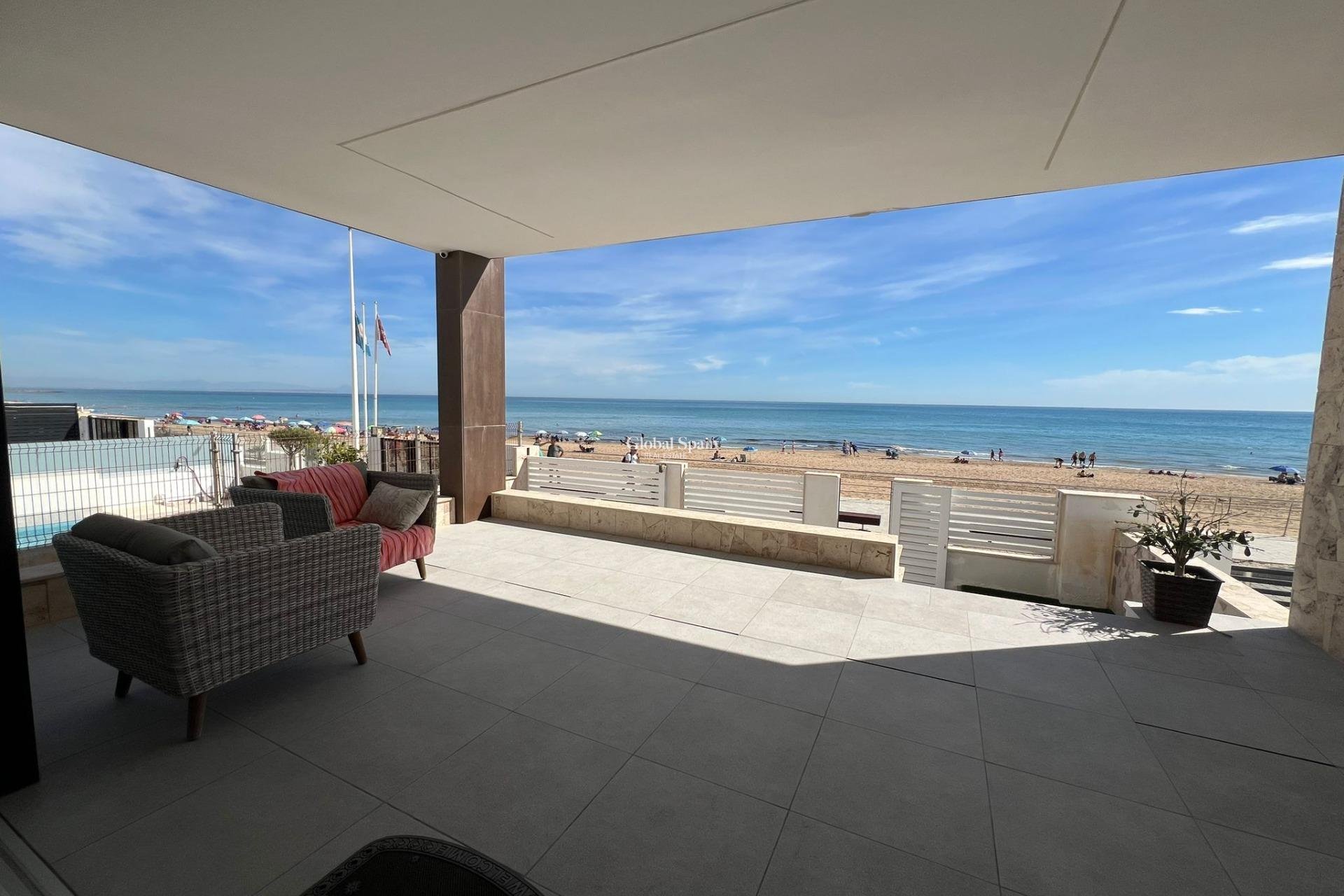 Odsprzedaż - WILLA  -
TORREVIEJA - La Mata
