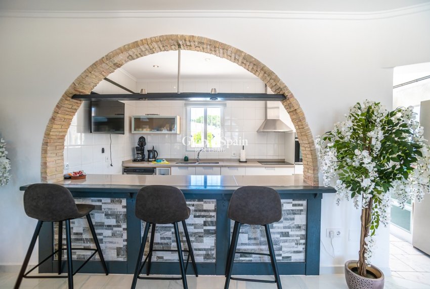 Odsprzedaż - Willa -
TORREVIEJA - La Siesta