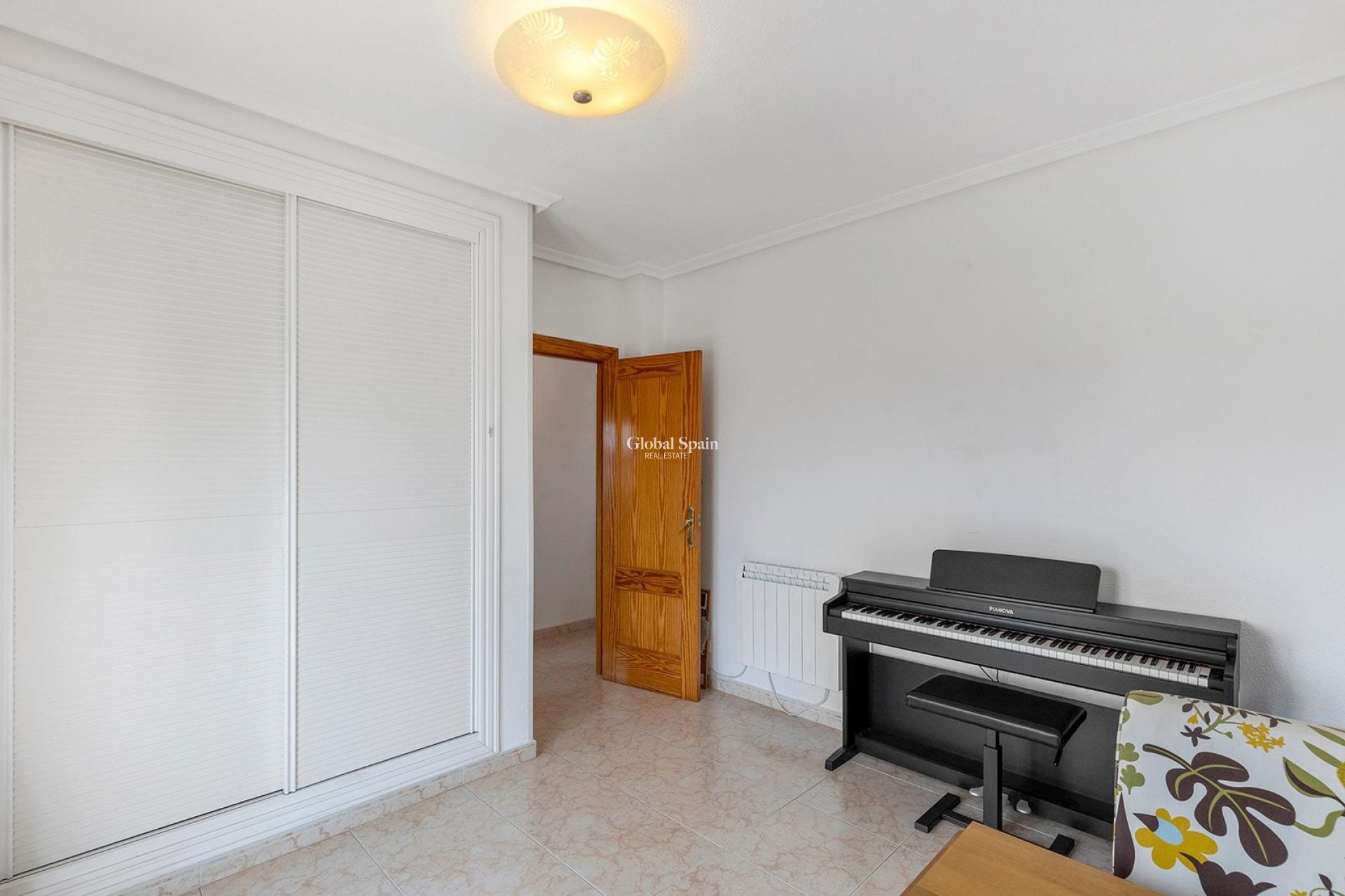 Odsprzedaż - WILLA  -
TORREVIEJA - LOS BALCONES - LOS ALTOS