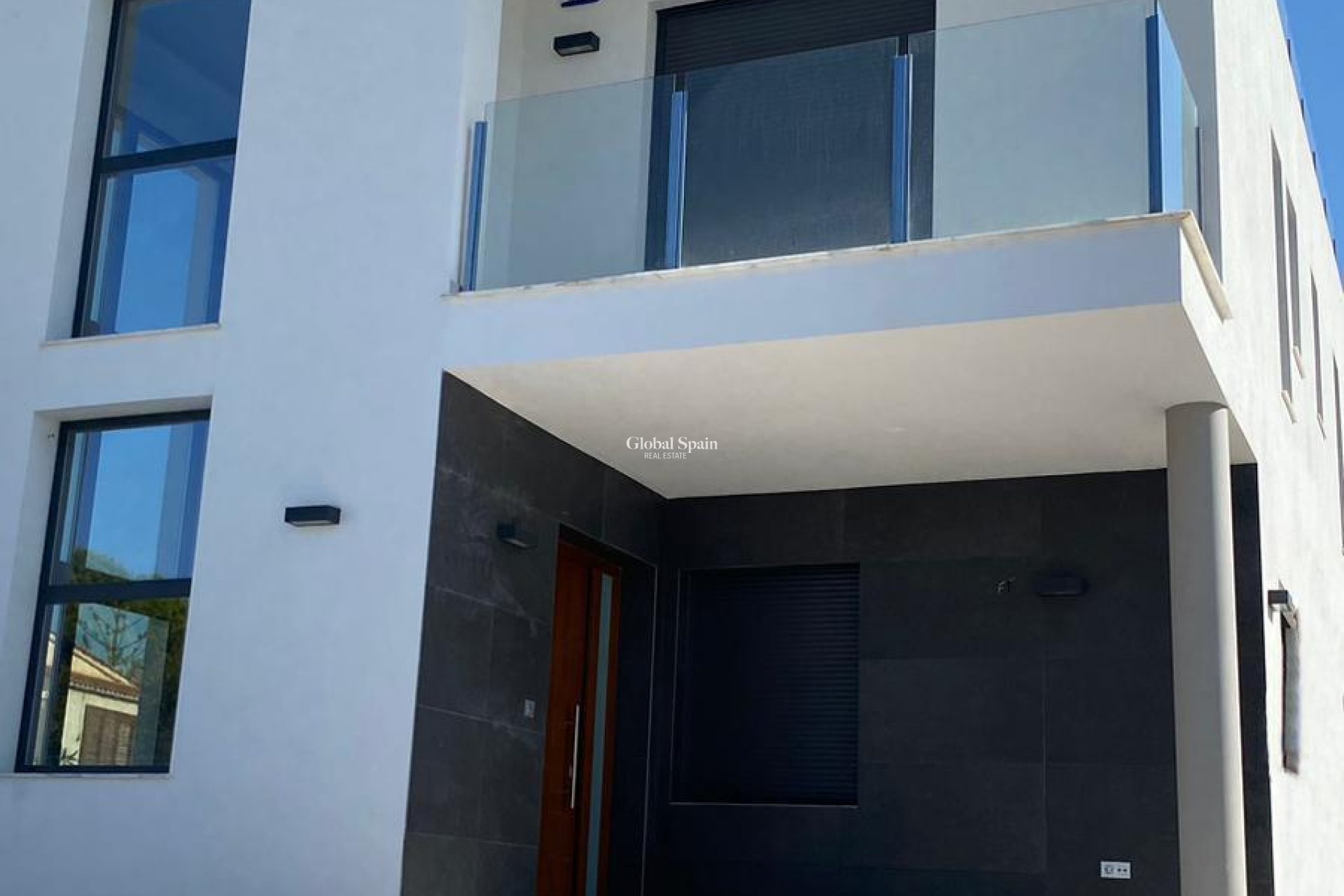 Odsprzedaż - WILLA  -
TORREVIEJA - LOS BALCONES - LOS ALTOS