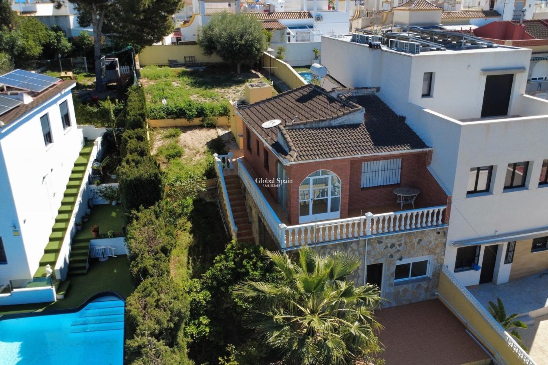 Odsprzedaż - WILLA  -
TORREVIEJA - LOS BALCONES - LOS ALTOS