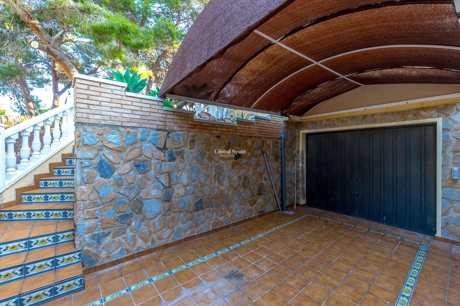 Odsprzedaż - WILLA  -
TORREVIEJA - LOS BALCONES - LOS ALTOS