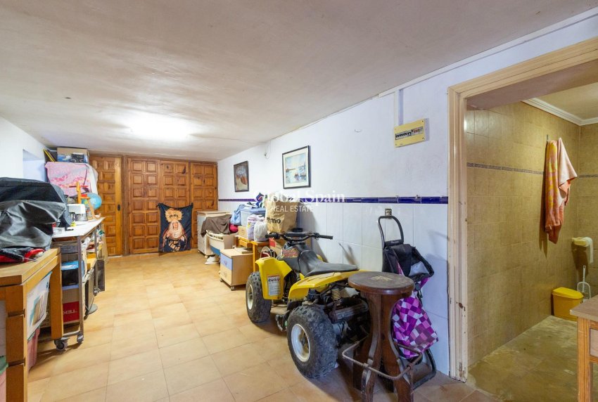 Odsprzedaż - WILLA  -
TORREVIEJA - LOS BALCONES - LOS ALTOS