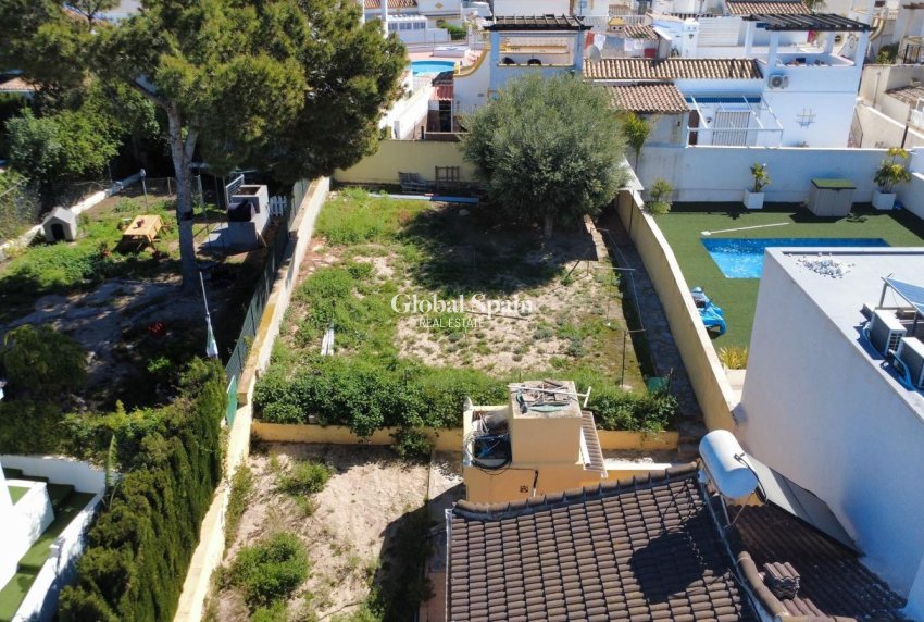 Odsprzedaż - WILLA  -
TORREVIEJA - LOS BALCONES - LOS ALTOS