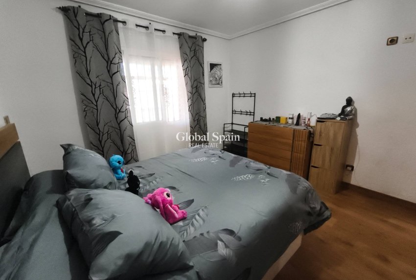Odsprzedaż - WILLA  -
TORREVIEJA - LOS BALCONES - LOS ALTOS