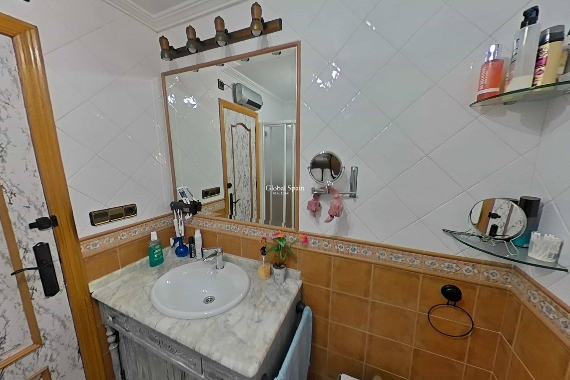 Odsprzedaż - WILLA  -
TORREVIEJA - LOS BALCONES - LOS ALTOS