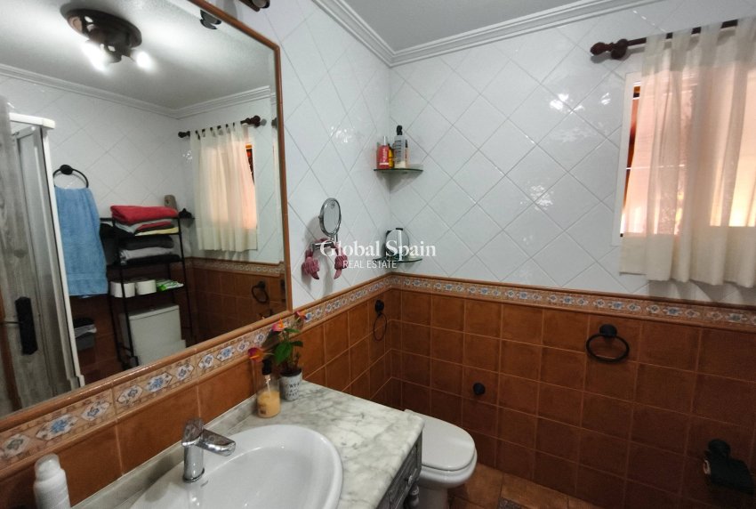 Odsprzedaż - WILLA  -
TORREVIEJA - LOS BALCONES - LOS ALTOS