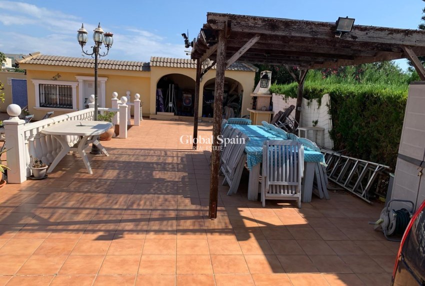 Odsprzedaż - WILLA  -
TORREVIEJA - LOS BALCONES - LOS ALTOS