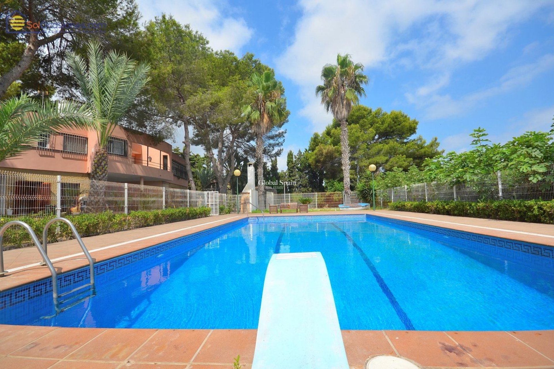 Odsprzedaż - WILLA  -
TORREVIEJA - LOS BALCONES - LOS ALTOS