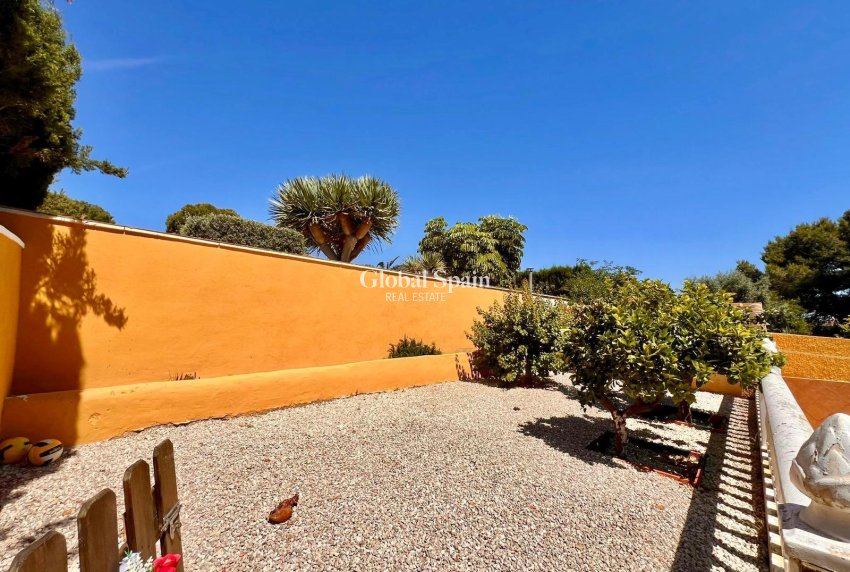 Odsprzedaż - WILLA  -
TORREVIEJA - LOS BALCONES - LOS ALTOS