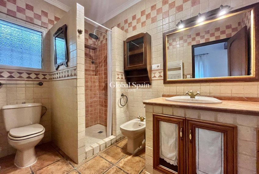 Odsprzedaż - WILLA  -
TORREVIEJA - LOS BALCONES - LOS ALTOS