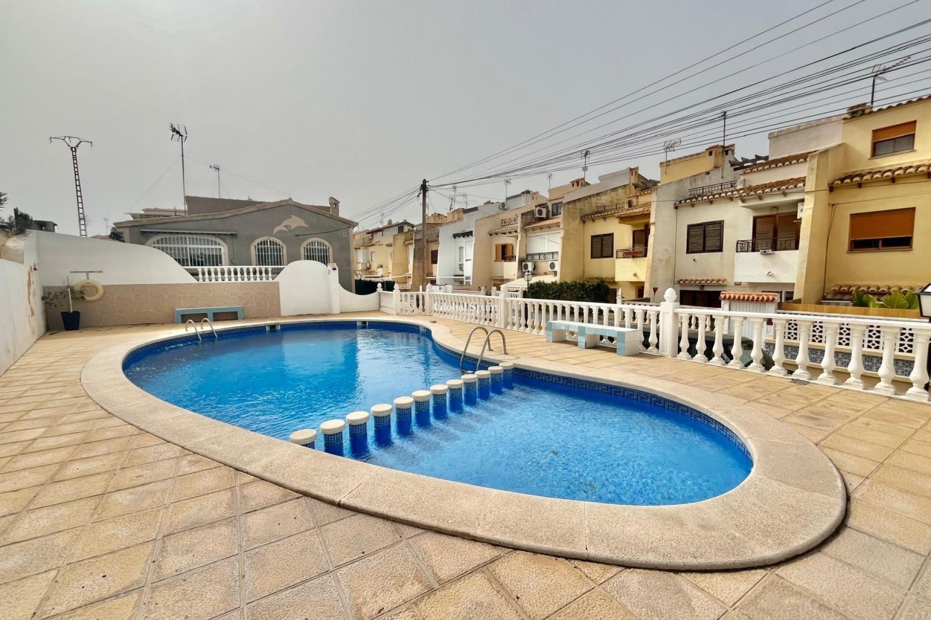 Odsprzedaż - WILLA  -
TORREVIEJA - LOS BALCONES - LOS ALTOS