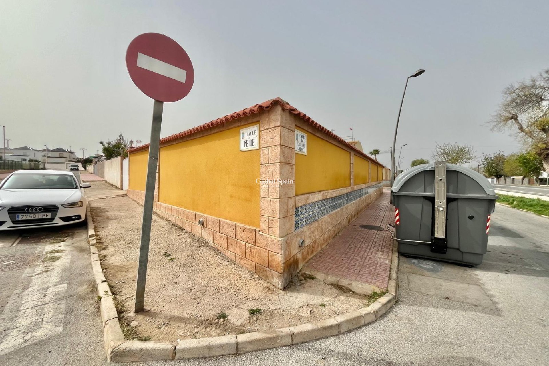 Odsprzedaż - WILLA  -
TORREVIEJA - LOS BALCONES - LOS ALTOS