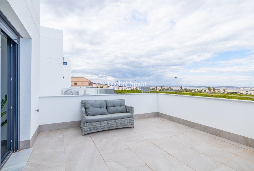 Odsprzedaż - Willa -
TORREVIEJA - LOS BALCONES - LOS ALTOS