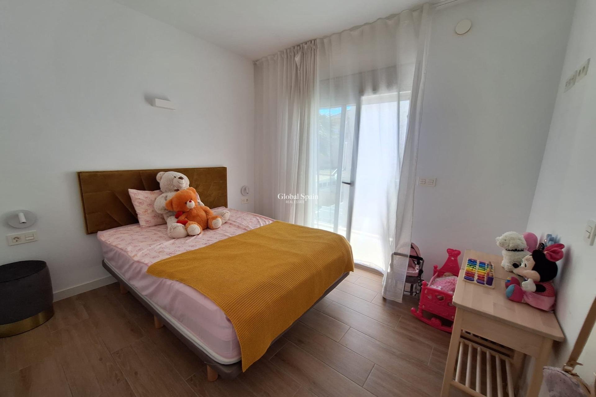 Odsprzedaż - WILLA  -
TORREVIEJA - Los Frutales