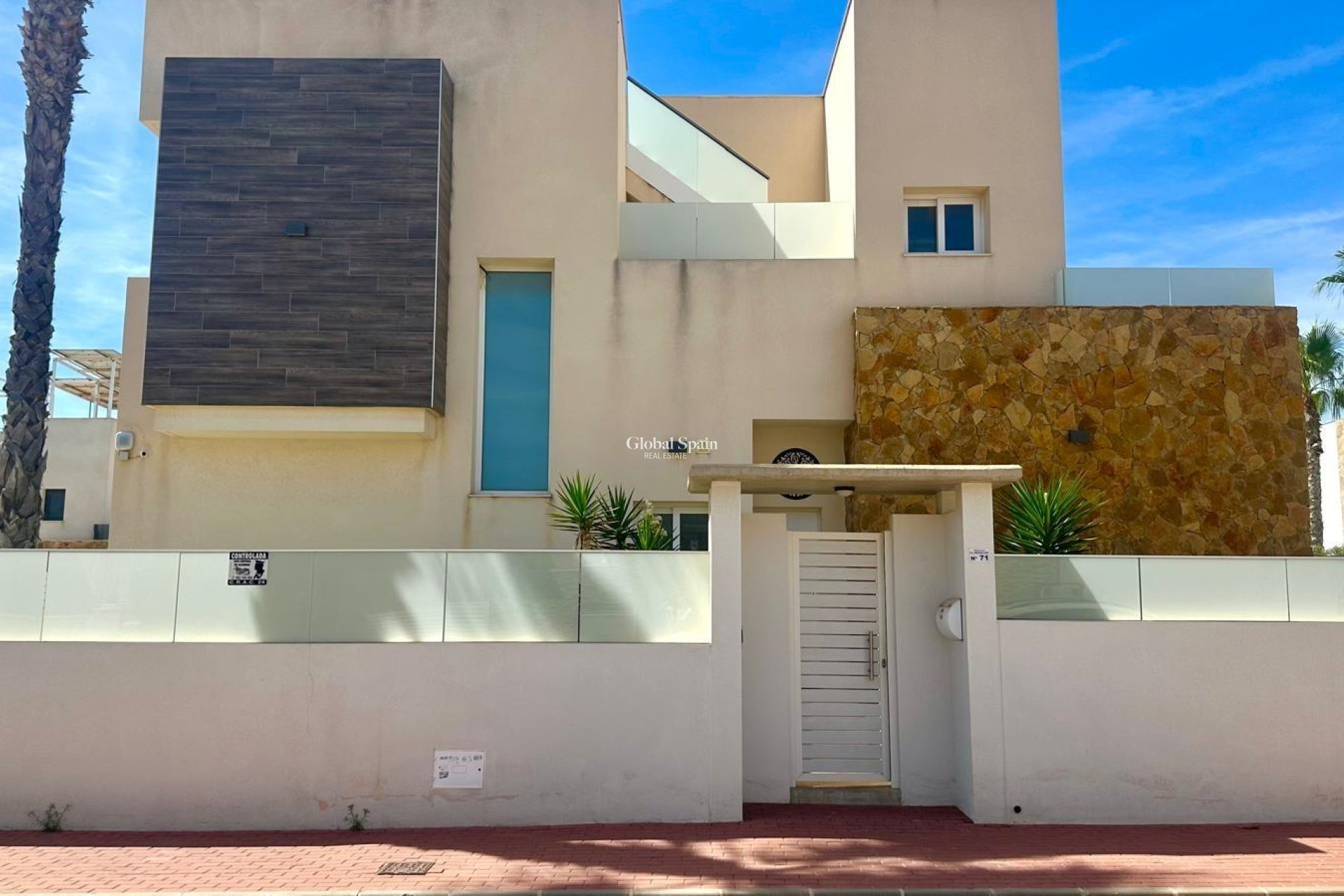 Odsprzedaż - WILLA  -
TORREVIEJA - Miramar - Torre Del Moro