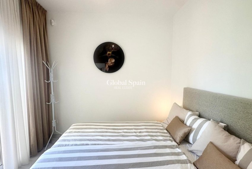 Odsprzedaż - WILLA  -
TORREVIEJA - Miramar - Torre Del Moro