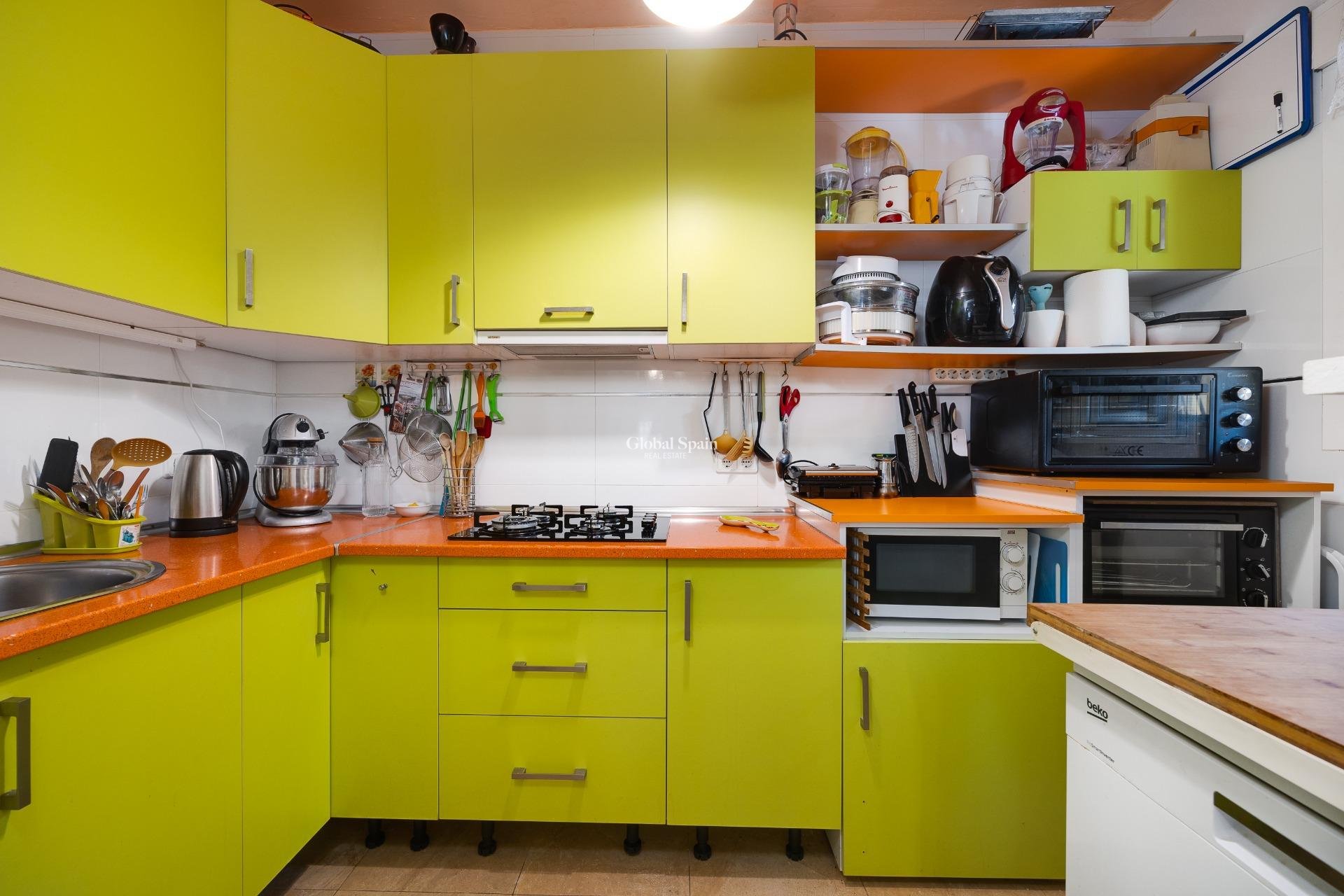 Odsprzedaż - WILLA  -
TORREVIEJA - Playa de los Locos