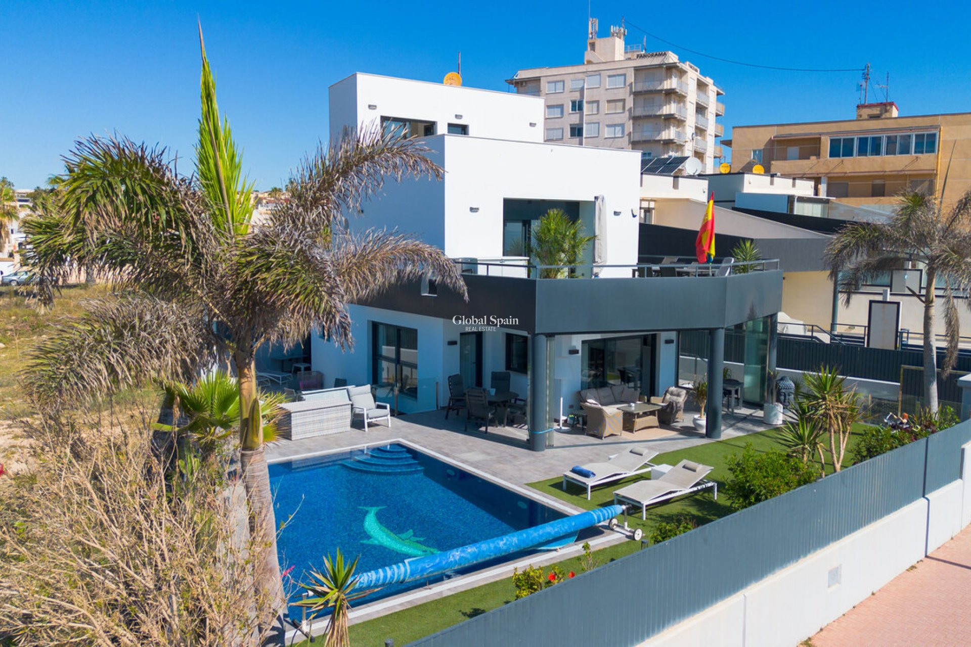 Odsprzedaż - WILLA  -
TORREVIEJA - Rosaleda