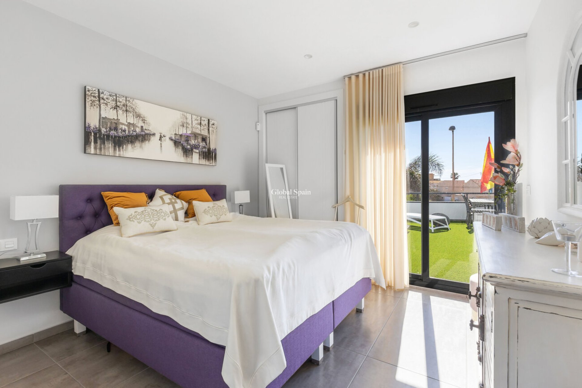 Odsprzedaż - WILLA  -
TORREVIEJA - Rosaleda