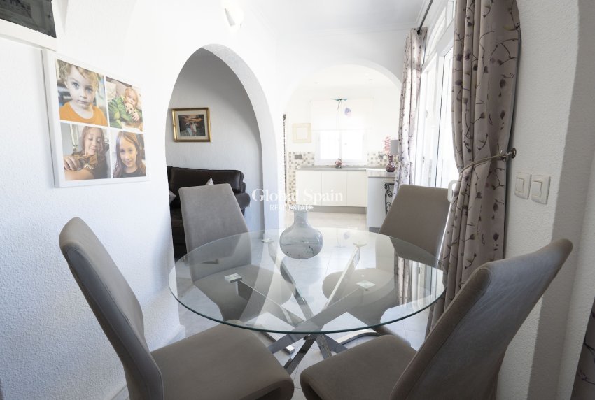 Odsprzedaż - Willa -
TORREVIEJA - San Luis