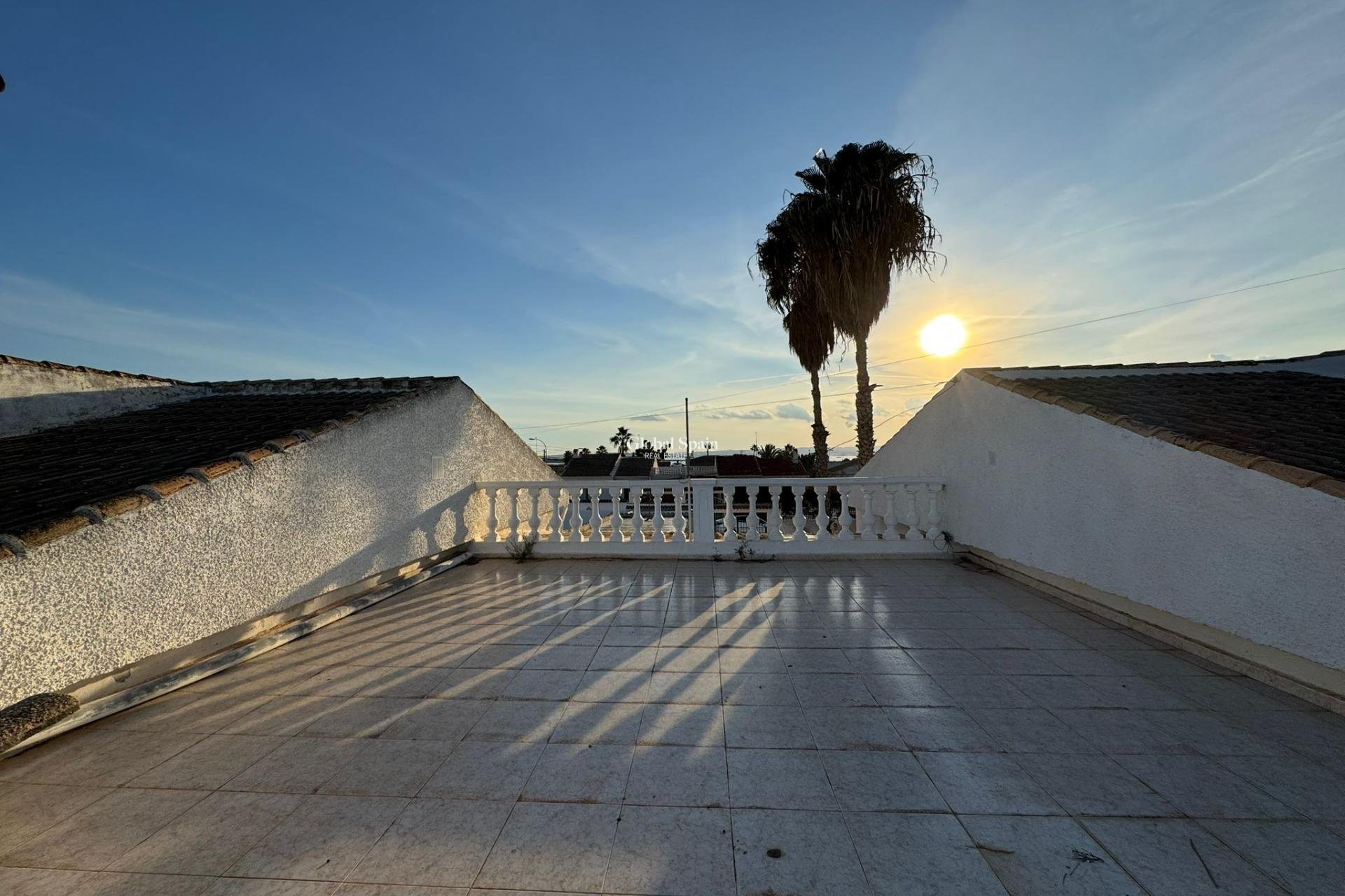 Odsprzedaż - WILLA  -
TORREVIEJA - San luis