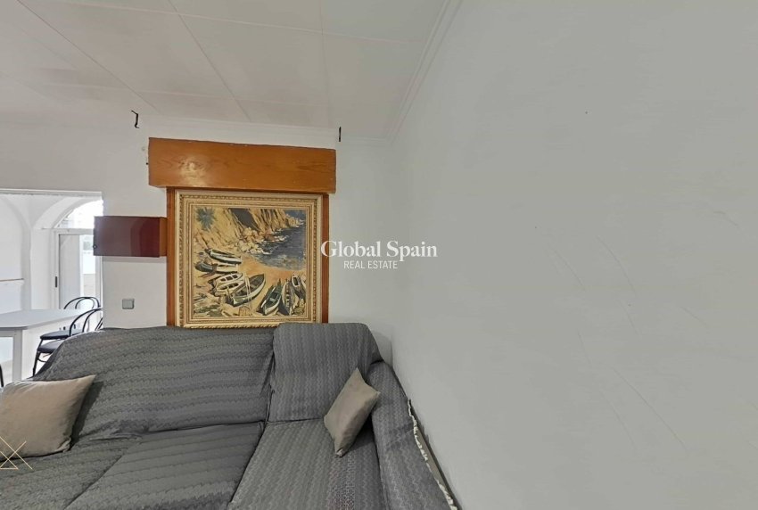 Odsprzedaż - WILLA  -
TORREVIEJA - San Luis