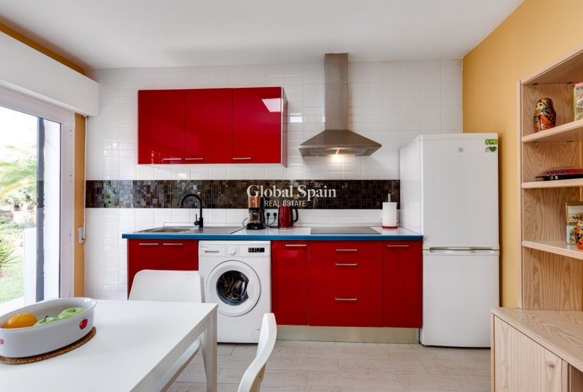 Odsprzedaż - WILLA  -
TORREVIEJA - San Luis