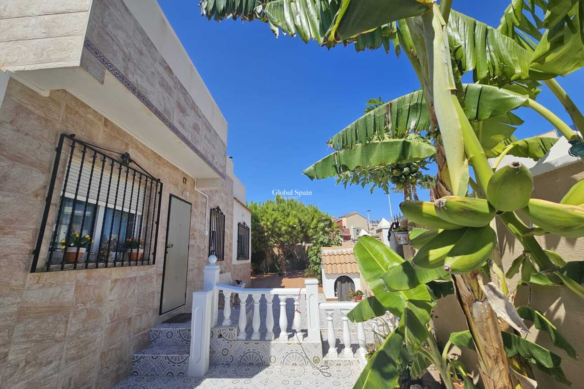 Odsprzedaż - WILLA  -
TORREVIEJA - Torre del Moro