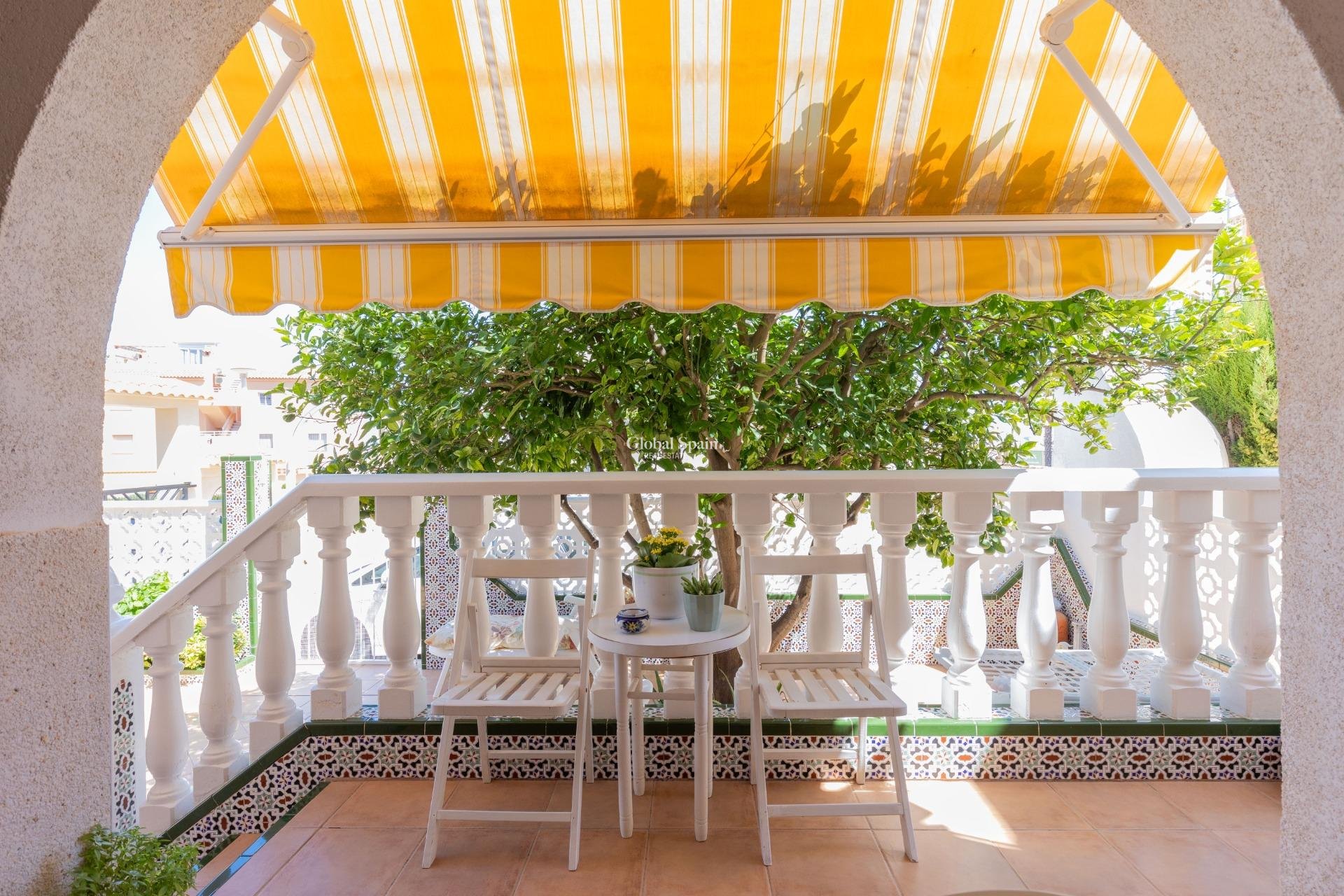 Odsprzedaż - Willa -
TORREVIEJA - Torreblanca