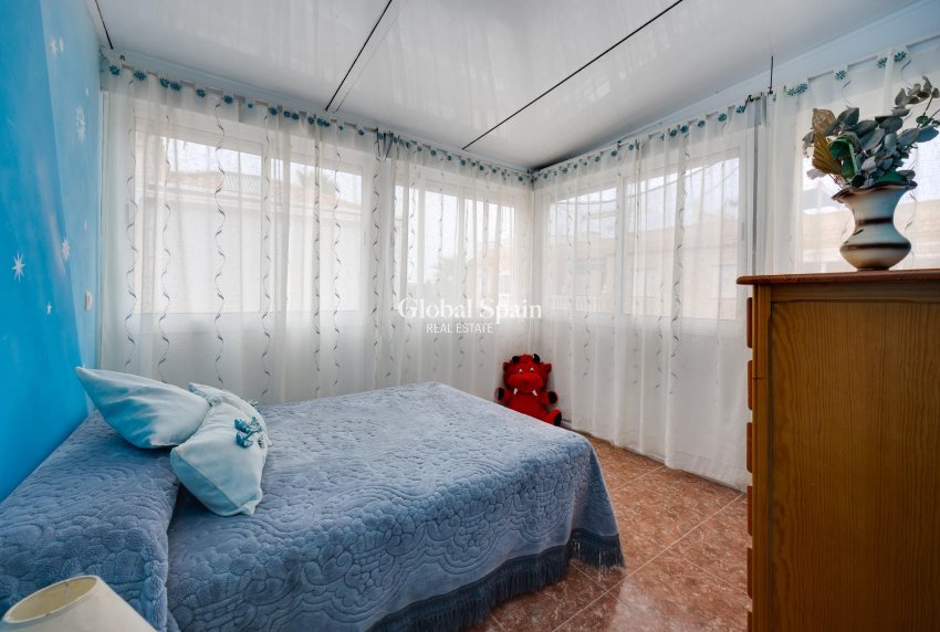 Odsprzedaż - WILLA  -
TORREVIEJA - Torretas