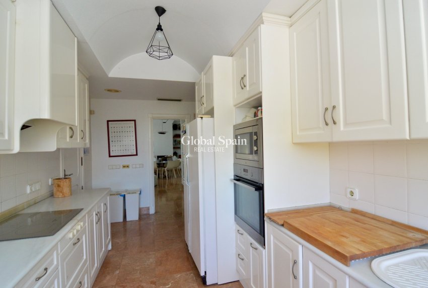 Odsprzedaż - Willa -
TORREVIEJA - 