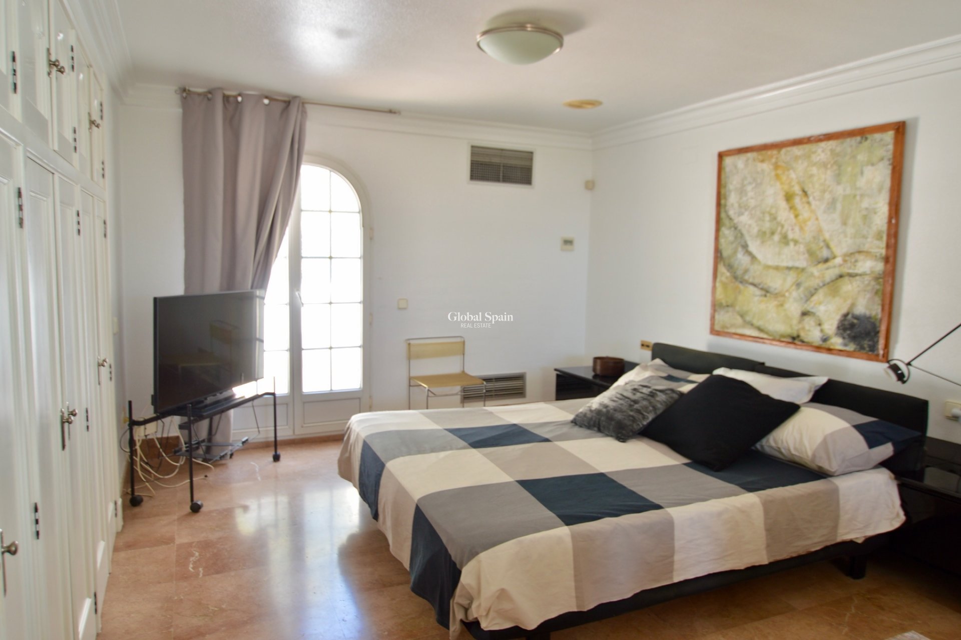 Odsprzedaż - Willa -
TORREVIEJA - 