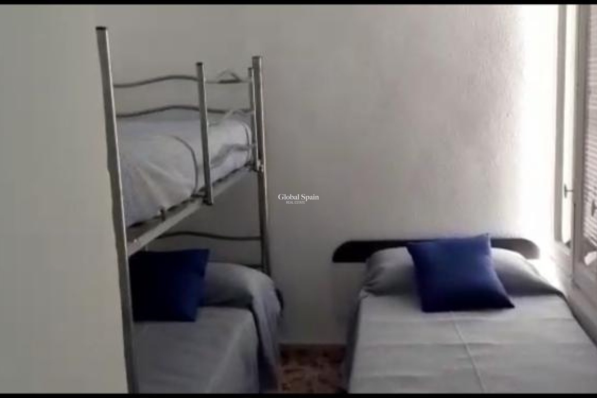 Odsprzedaż - WILLA  -
TORREVIEJA - 