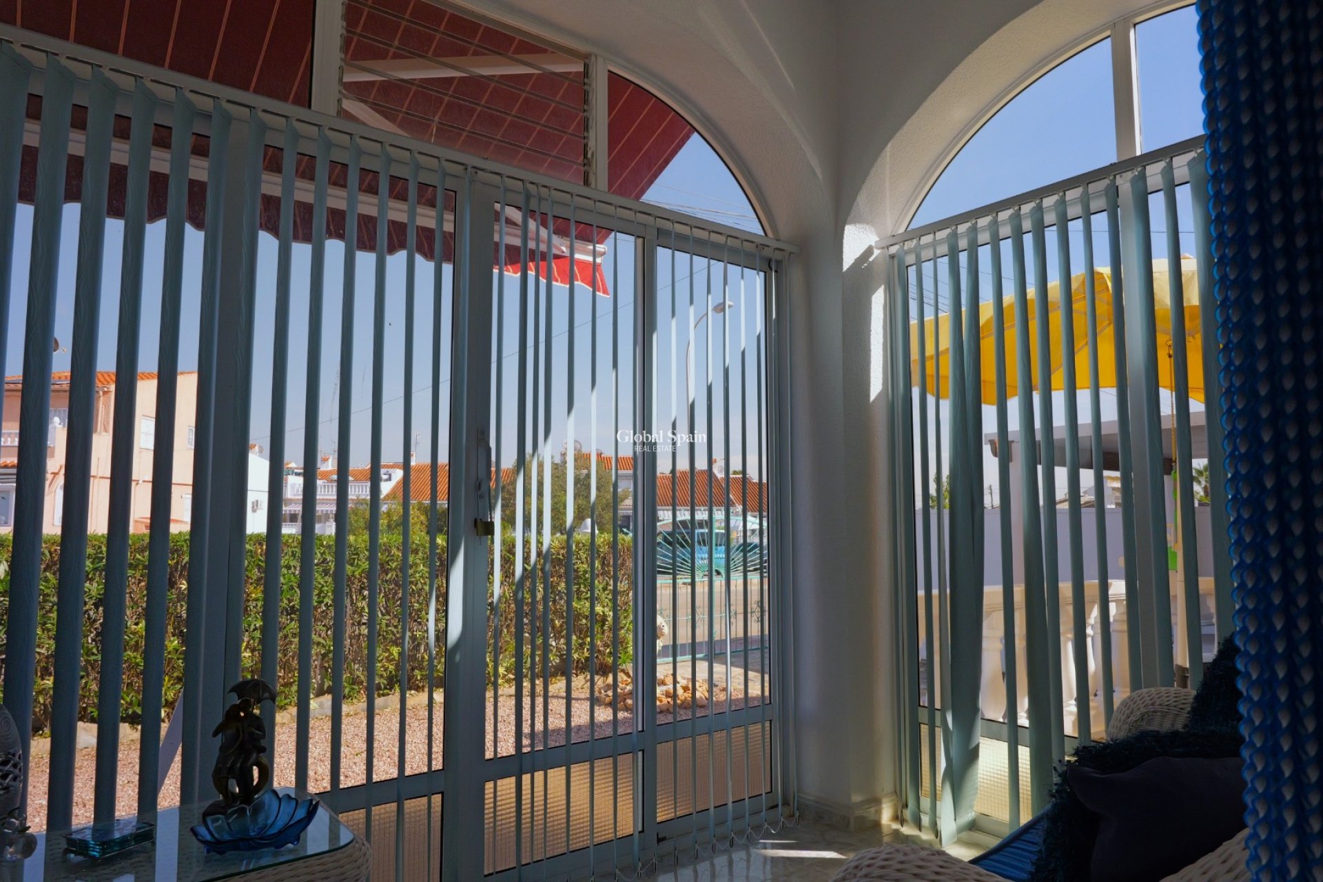 Odsprzedaż - WILLA  -
TORREVIEJA - 