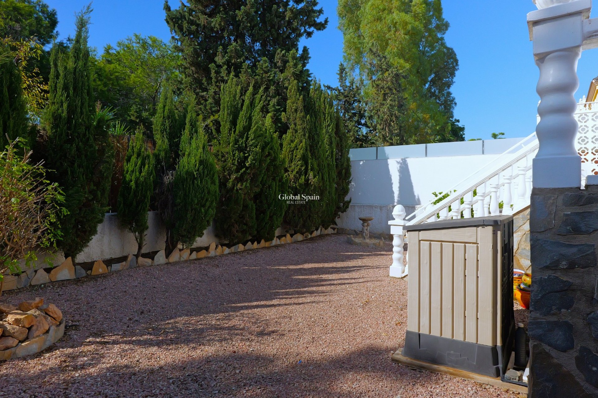 Odsprzedaż - WILLA  -
TORREVIEJA - 