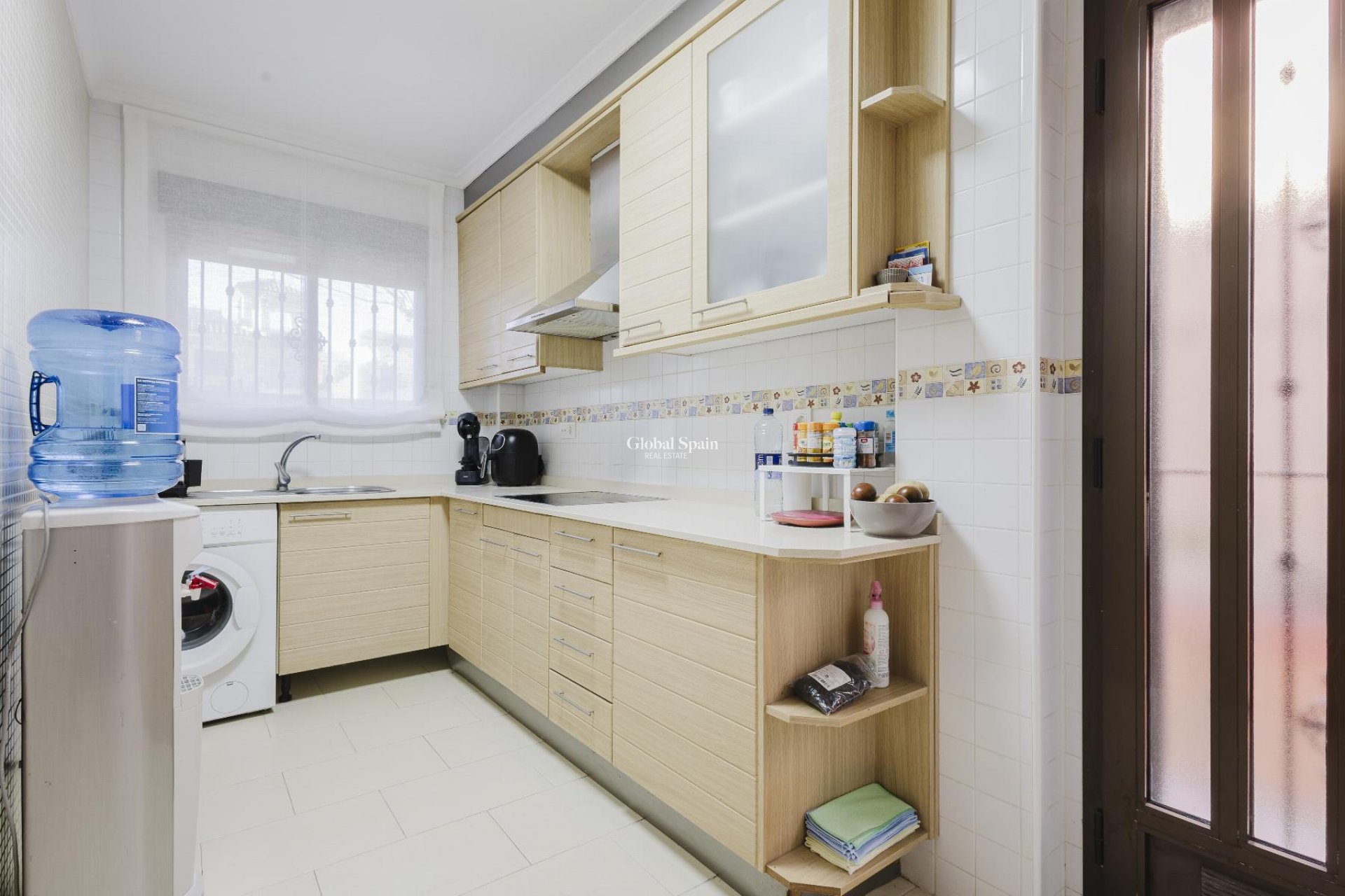 Odsprzedaż - WILLA  -
TORREVIEJA - 