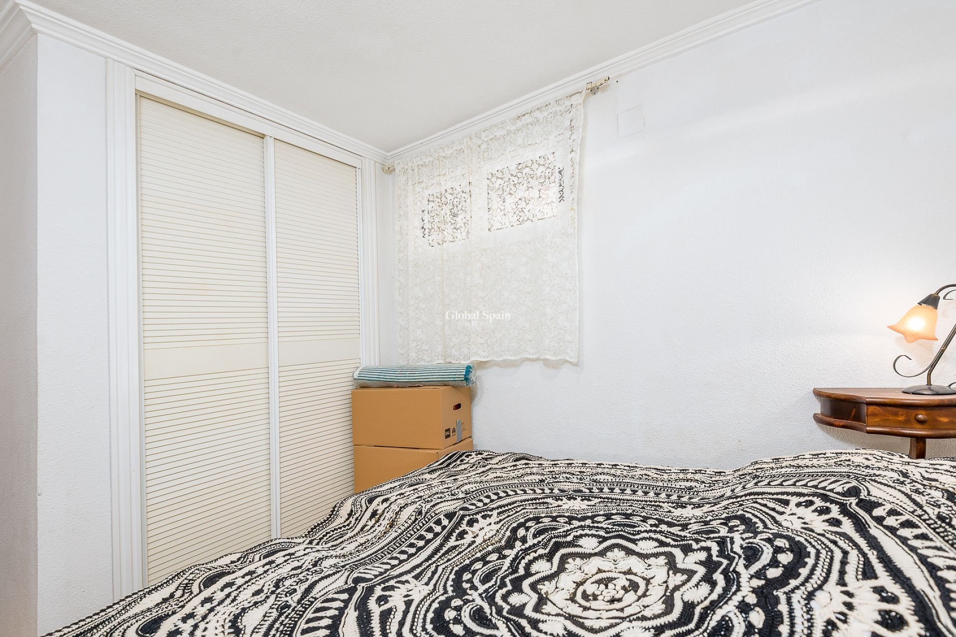 Odsprzedaż - WILLA  -
TORREVIEJA - 